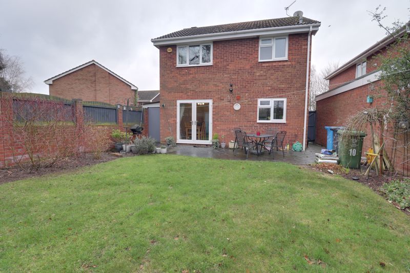 3 bed detached house for sale in Primrose Close, Wheaton Aston, Staffordshire ST19, £350,000