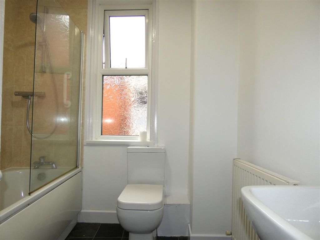 1 bed property to rent in Blackpool Road, Ashton-On-Ribble, Preston PR2, £600 pcm