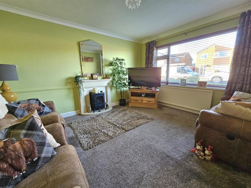 4 bed semi-detached house for sale in Lambourne Avenue, Huntley, Gloucester GL19, £360,000