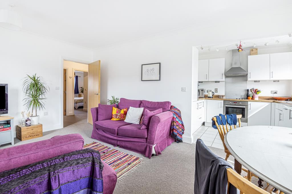 2 bed flat for sale in Cowley, East Oxford OX4, £350,000