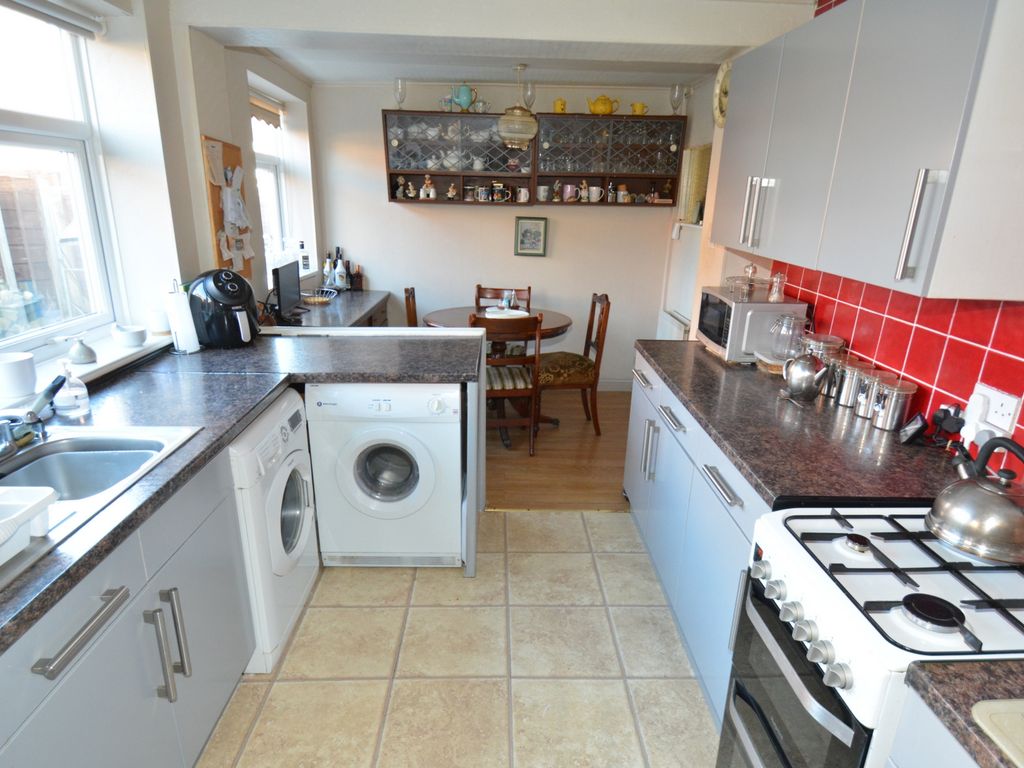4 bed semi-detached house for sale in Mossbank Avenue, Droylsden M43, £270,000