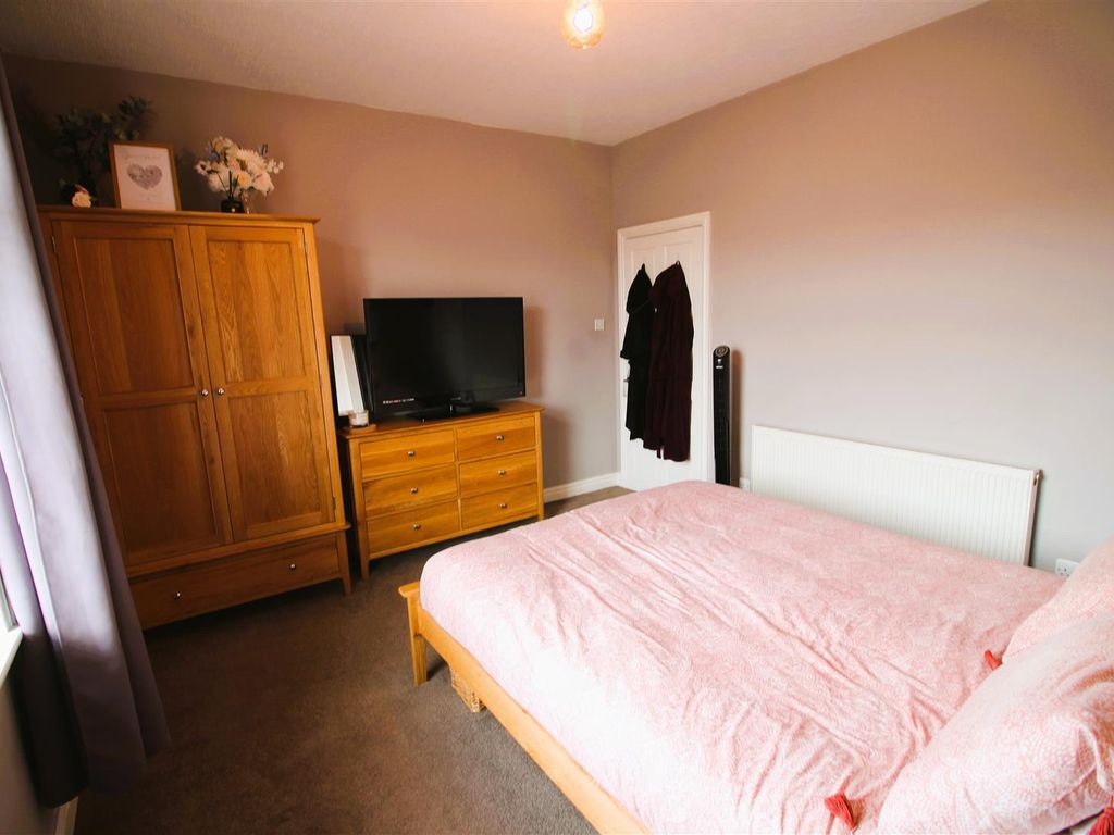 2 bed terraced house for sale in Bradford Road, Oakenshaw, Bradford BD12, £135,000