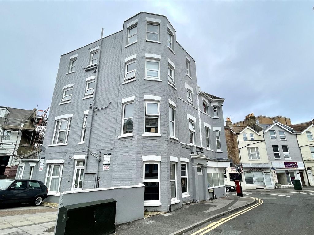 2 bed flat for sale in Purbeck Road, Bournemouth BH2, £179,950
