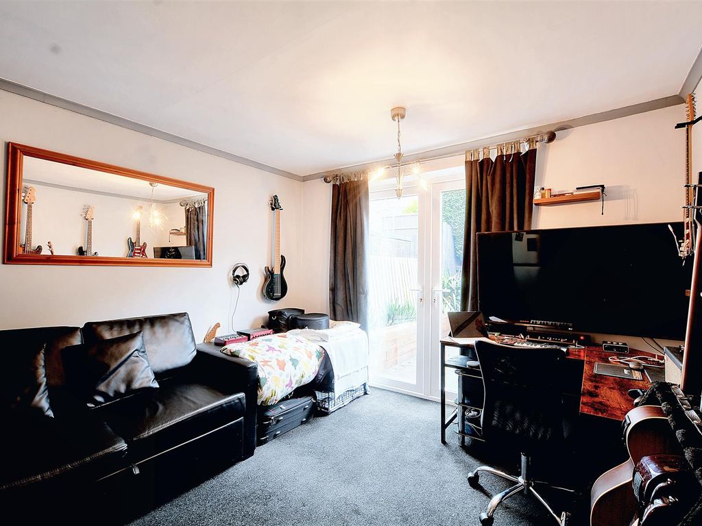 3 bed detached house for sale in Lancaster Avenue, Stapleford, Nottingham NG9, £289,995