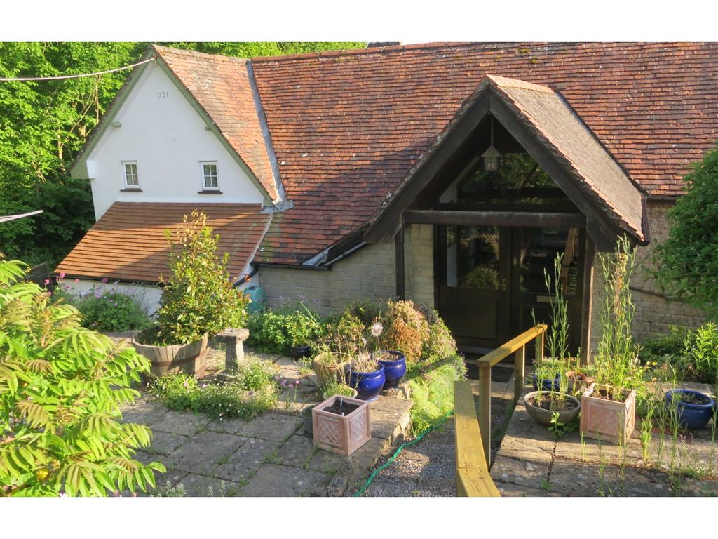 4 bed detached house for sale in Overway, Shaftesbury SP7, £925,000