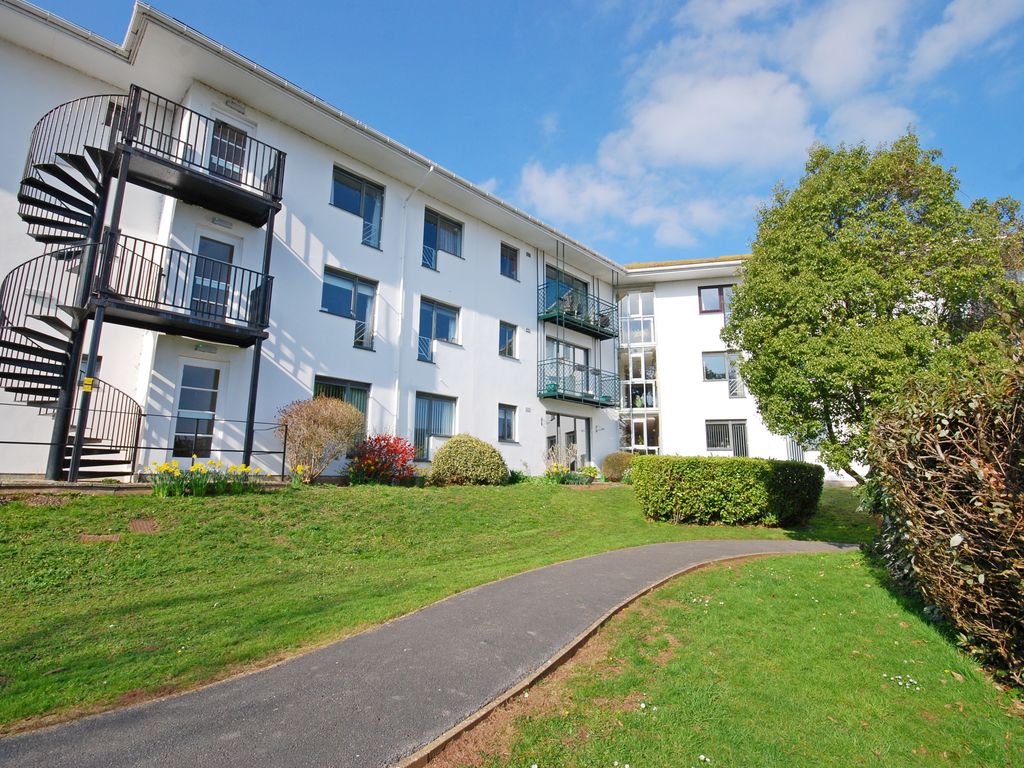 2 bed flat for sale in All Saints Road, Sidmouth EX10, £275,000