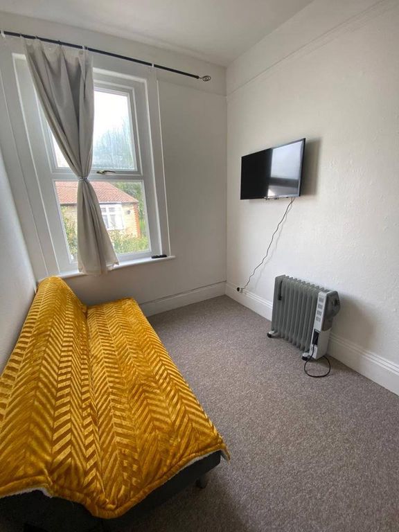 1 bed flat to rent in Alpha Road, Cambridge CB4, £1,175 pcm