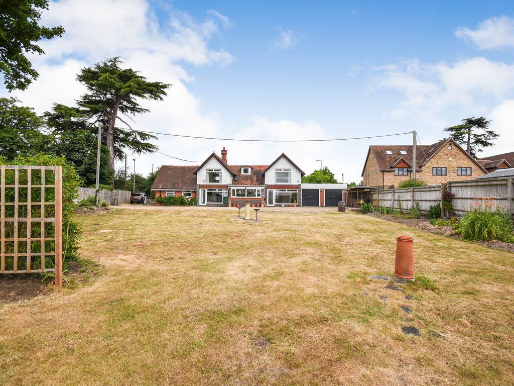 4 bed detached house for sale in Burghfield Bridge, Burghfield, Reading RG30, £650,000