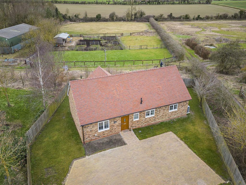 New home, 3 bed detached bungalow for sale in Streetly End, West Wickham, Cambridge CB21, £480,000