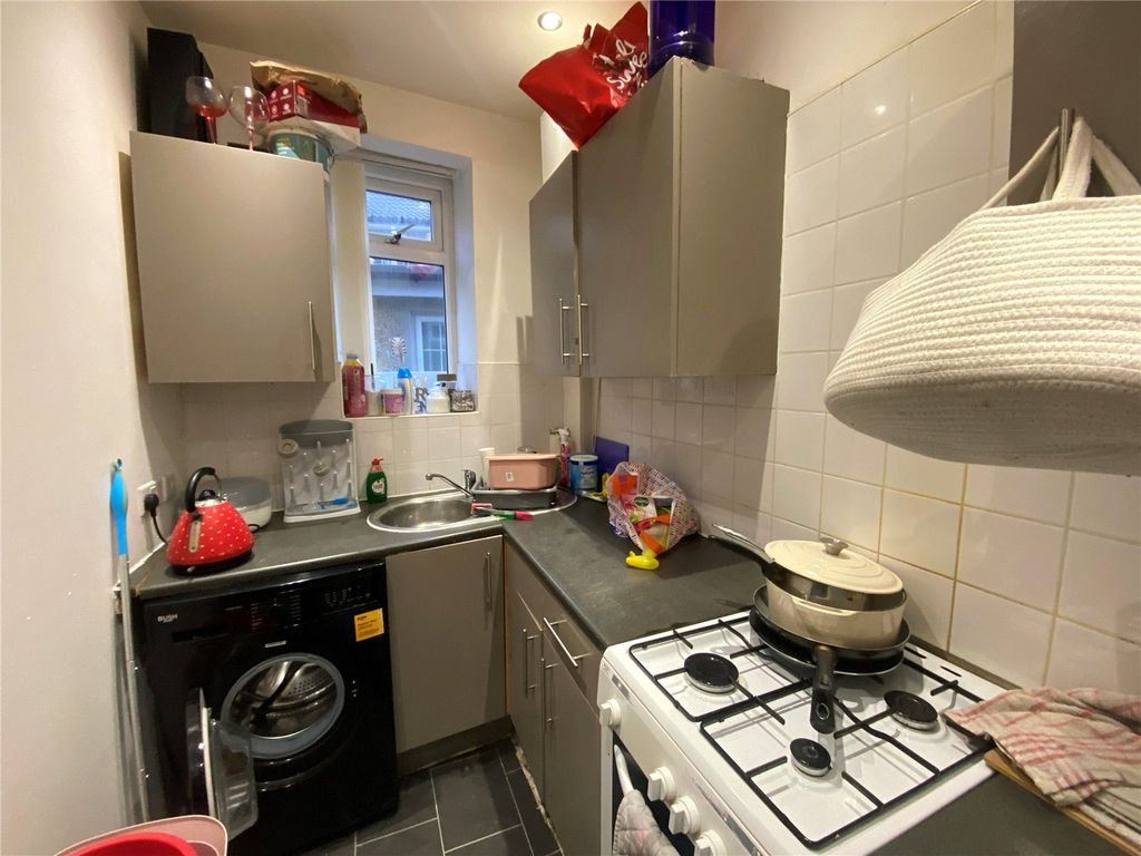 2 bed end terrace house for sale in Beacon Road, Bradford, West Yorkshire BD6, £75,000