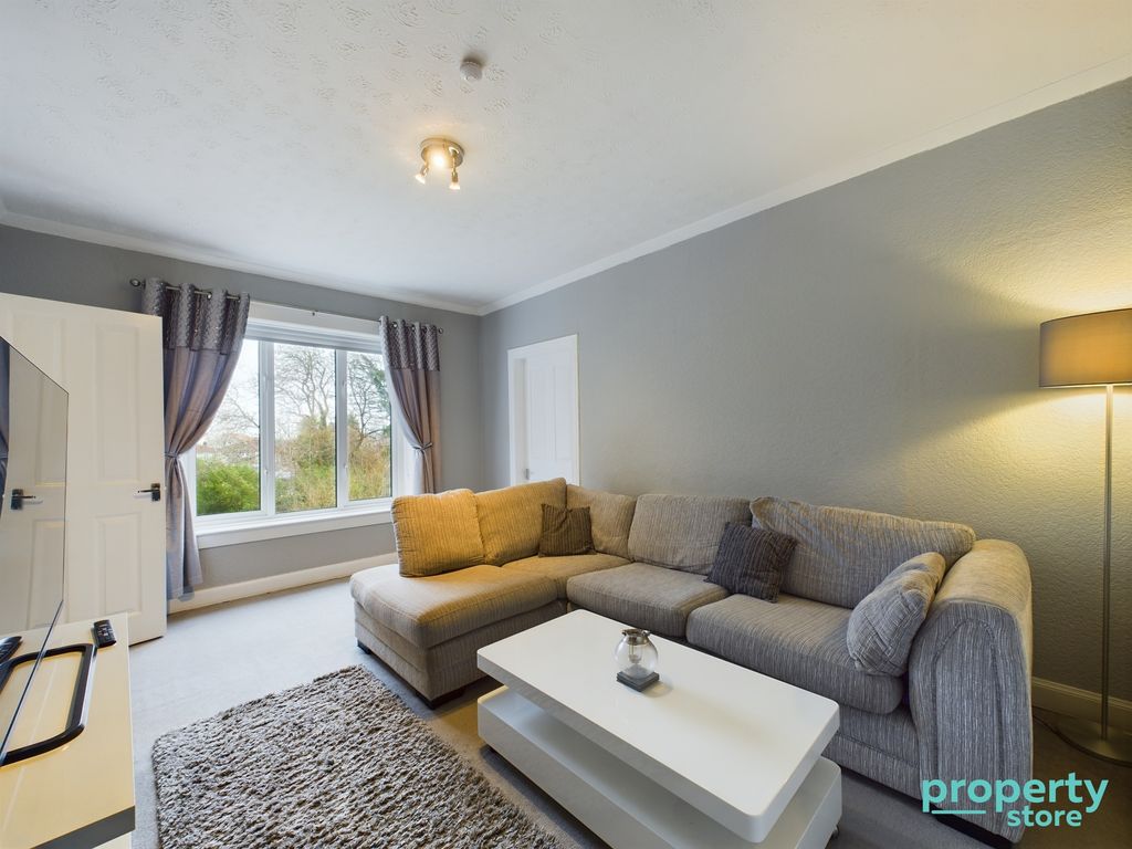 2 bed flat for sale in Montford Avenue, Rutherglen, South Lanarkshire G73, £105,000