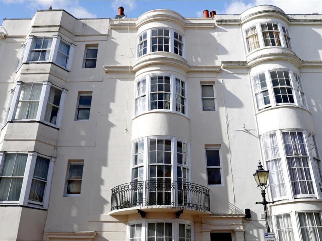 1 bed flat for sale in Waterloo Street, Hove BN3, £275,000