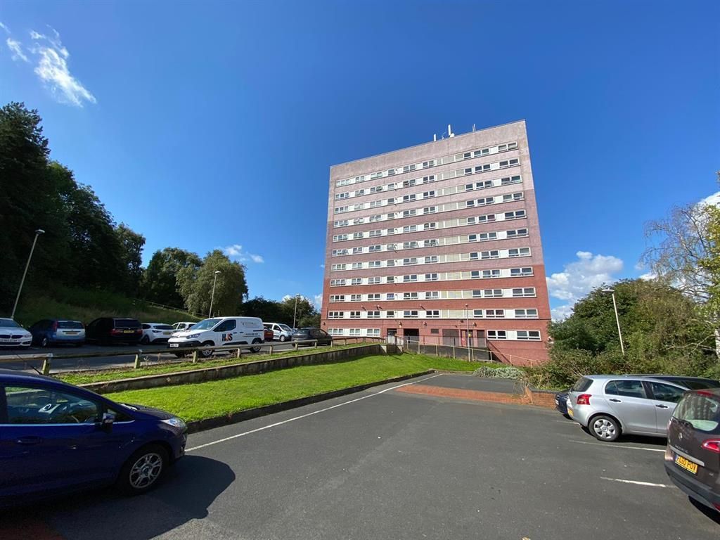 1 bed flat to rent in Flat 32, Chaucer House 32 Severn Road, Halesowen B63, £550 pcm