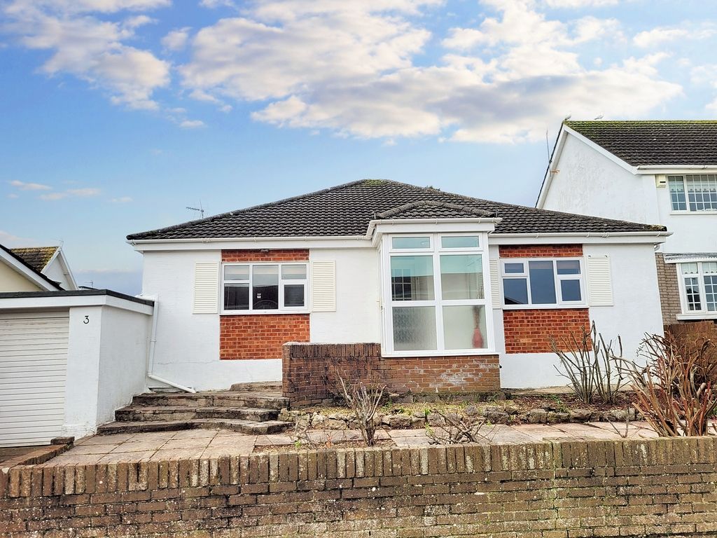 3 bed detached bungalow for sale in Fitzhamon Road, Porthcawl CF36, £350,000