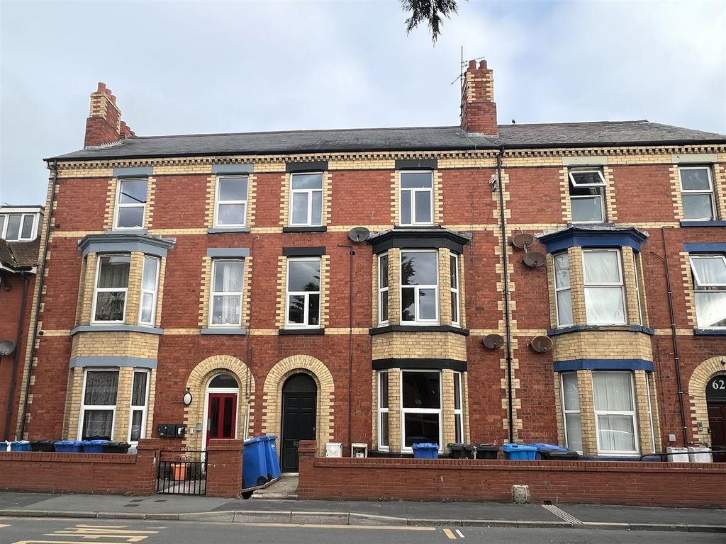 1 bed flat to rent in Wellington Road, Rhyl LL18, £545 pcm