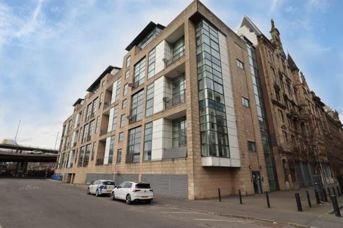 2 bed flat to rent in Carnoustie Street, Glasgow G5, £1,195 pcm