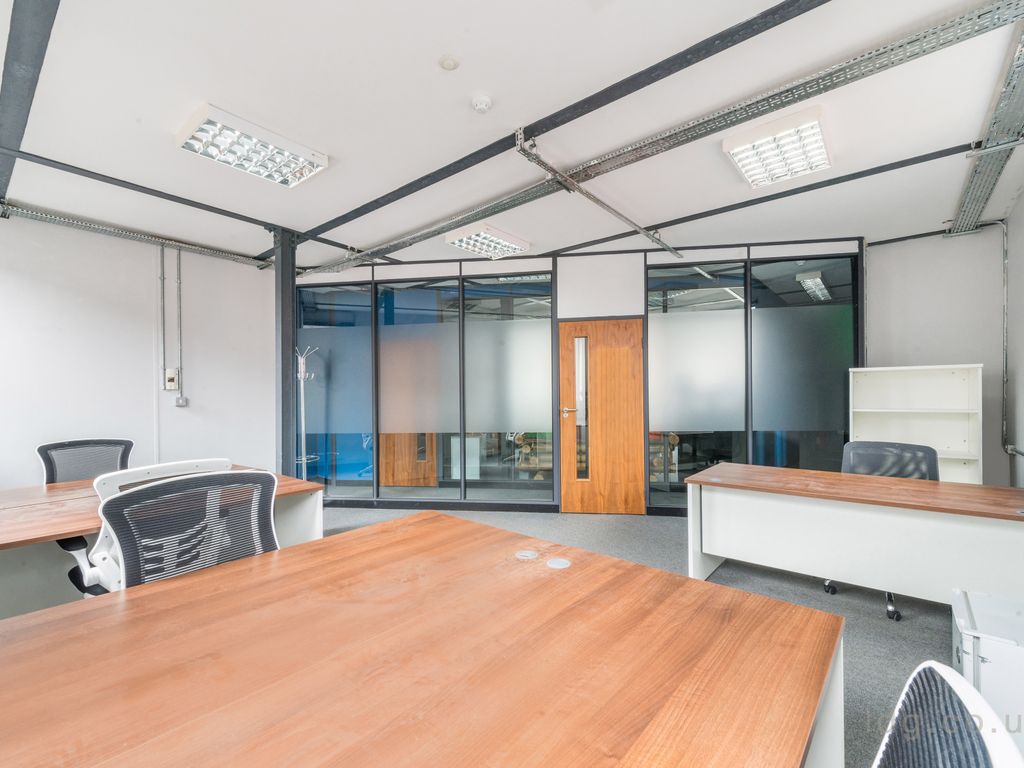 Office to let in Field Street, London WC1X, £17,500 pa