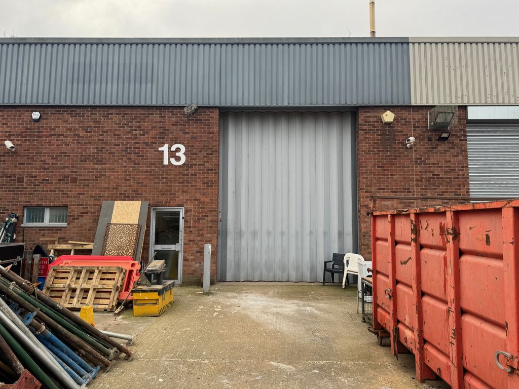 Warehouse to let in Unit 13, Capitol Industrial Park, London NW9, £65,000 pa
