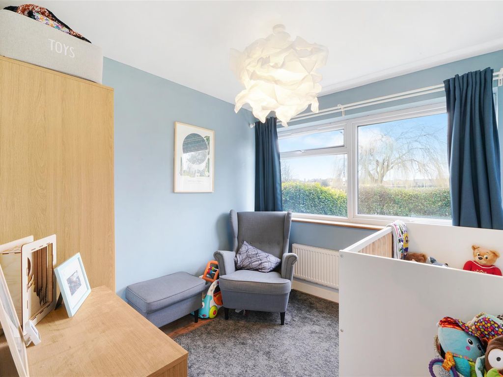 2 bed flat for sale in Sudbury Avenue, Wembley HA0, £400,000
