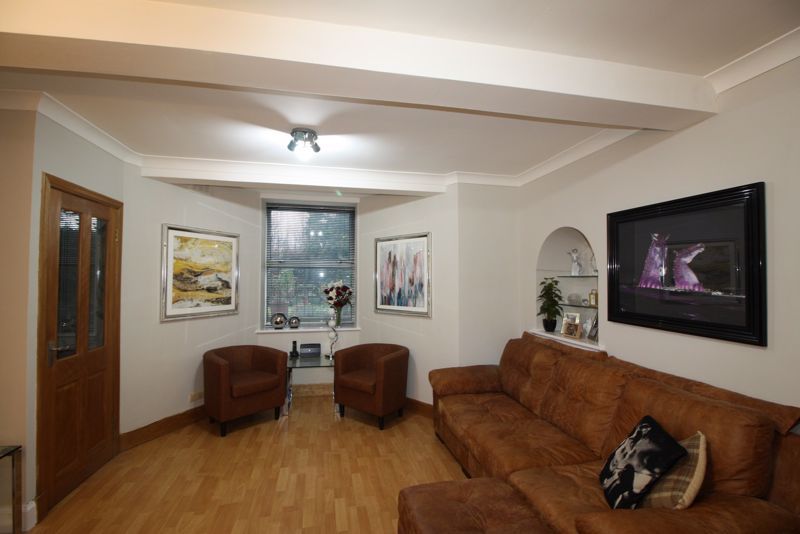2 bed flat for sale in Claremont, Alloa FK10, £119,950