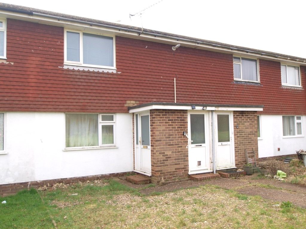 1 bed flat for sale in Aberdale Road, Polegate BN26, £155,000