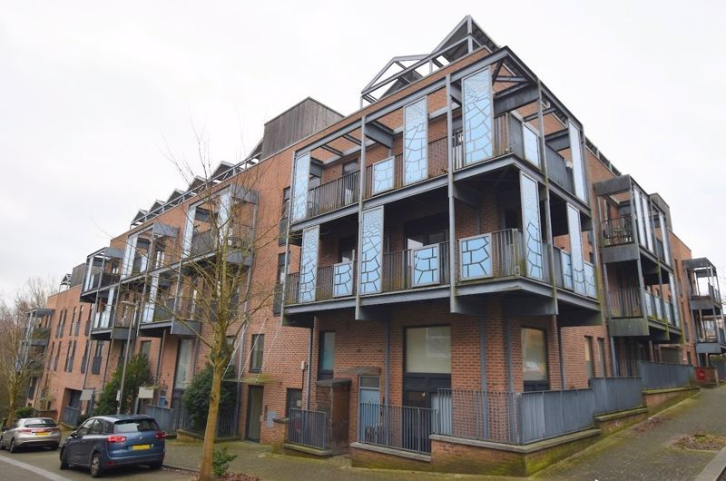1 bed flat for sale in Columbia Place, Campbell Park, Milton Keynes MK9, £185,000