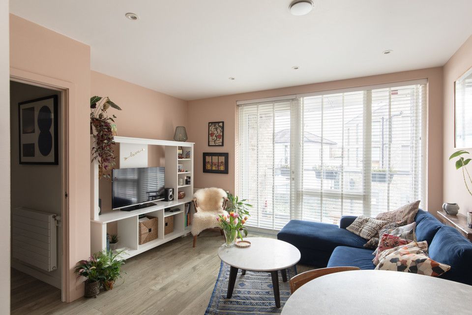 1 bed flat for sale in Woods Road, Peckham SE15, £495,000