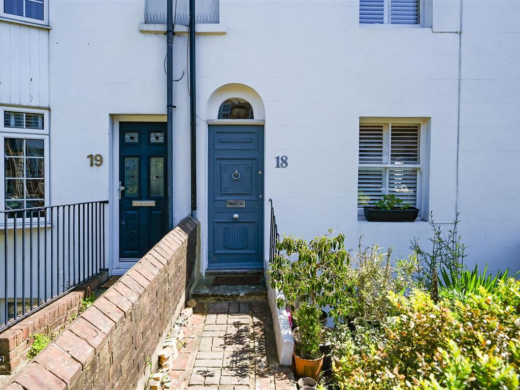 2 bed property for sale in Hanover Street, Brighton BN2, £600,000