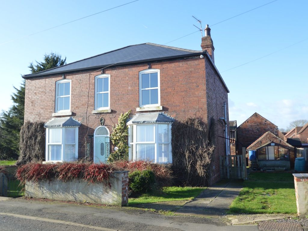 4 bed detached house to rent in Graizelound Fields Road, Haxey, Doncaster, Lincolnshire DN9, £1,350 pcm