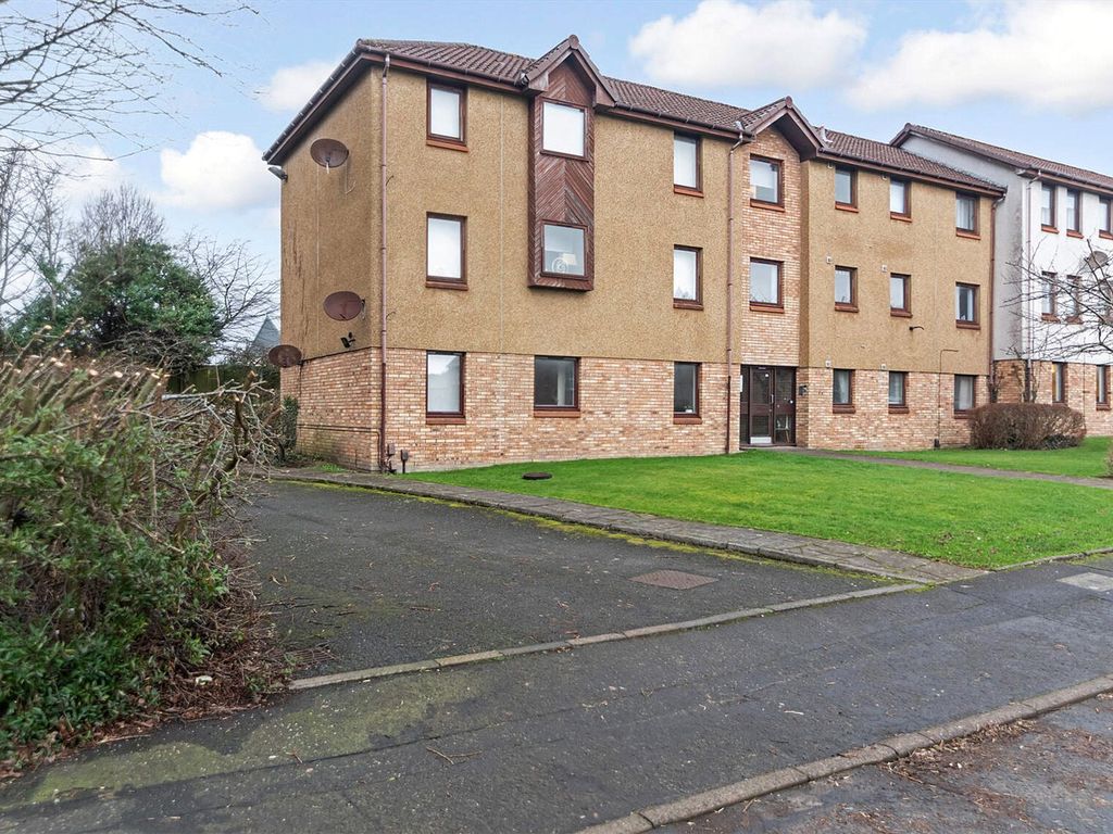 2 bed flat for sale in Sloan Place, Irvine, North Ayrshire KA12, £82,500
