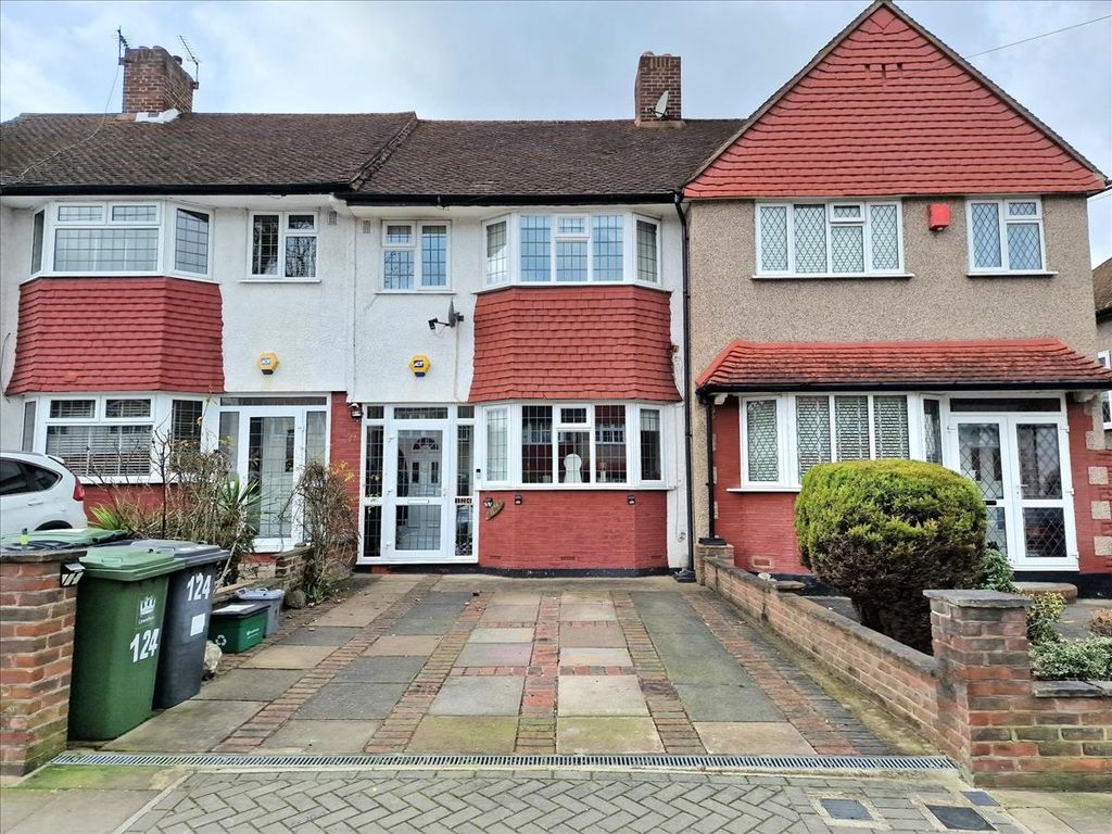3 bed terraced house for sale in Longhill Road, London SE6, £549,950