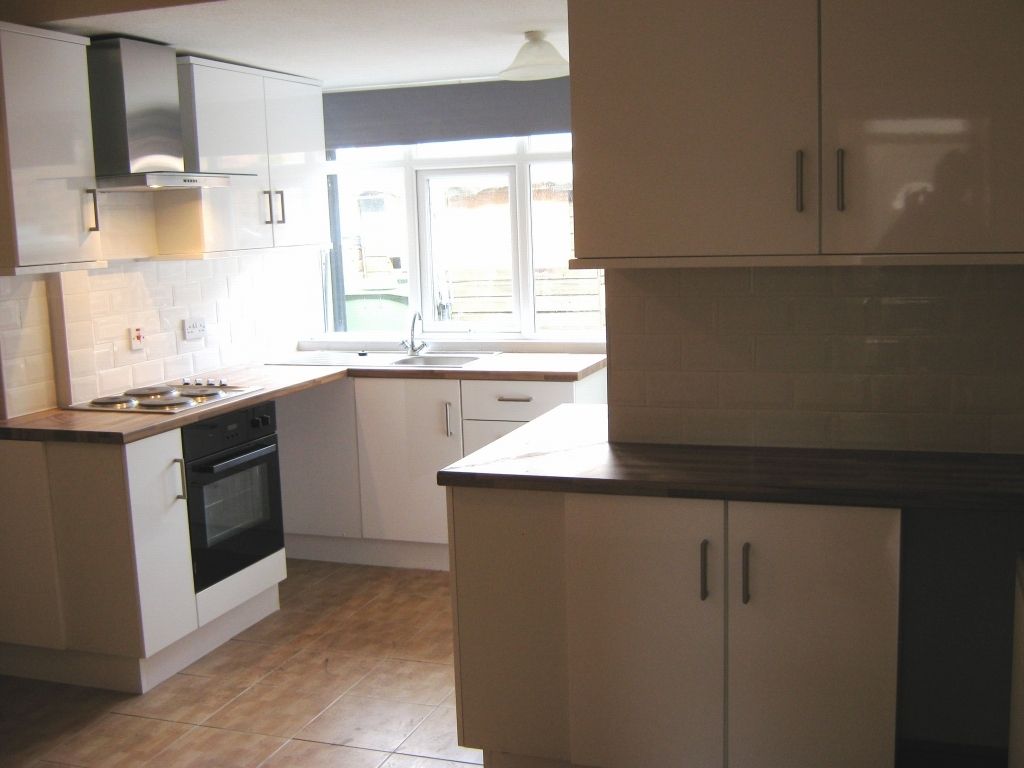 2 bed terraced house to rent in Etherstone Street, Leigh WN7, £795 pcm