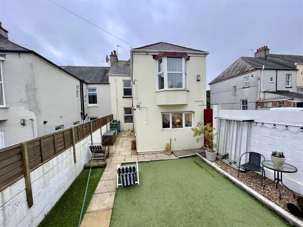 4 bed end terrace house for sale in Peverell Park Road, Peverell, Plymouth PL3, £390,000