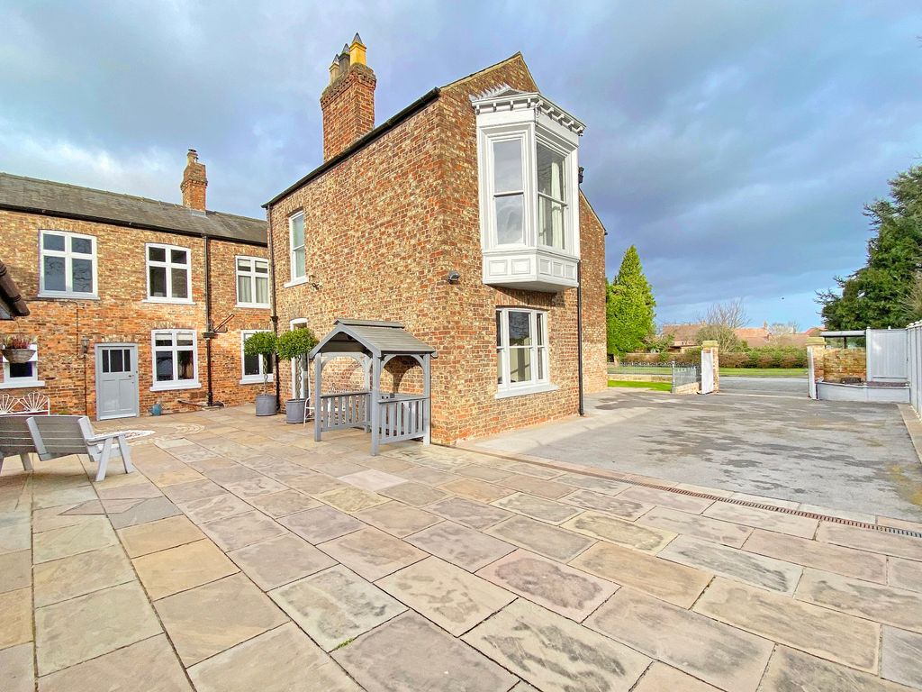 5 bed detached house for sale in York Road, Green Hammerton, York YO26, £1,195,000