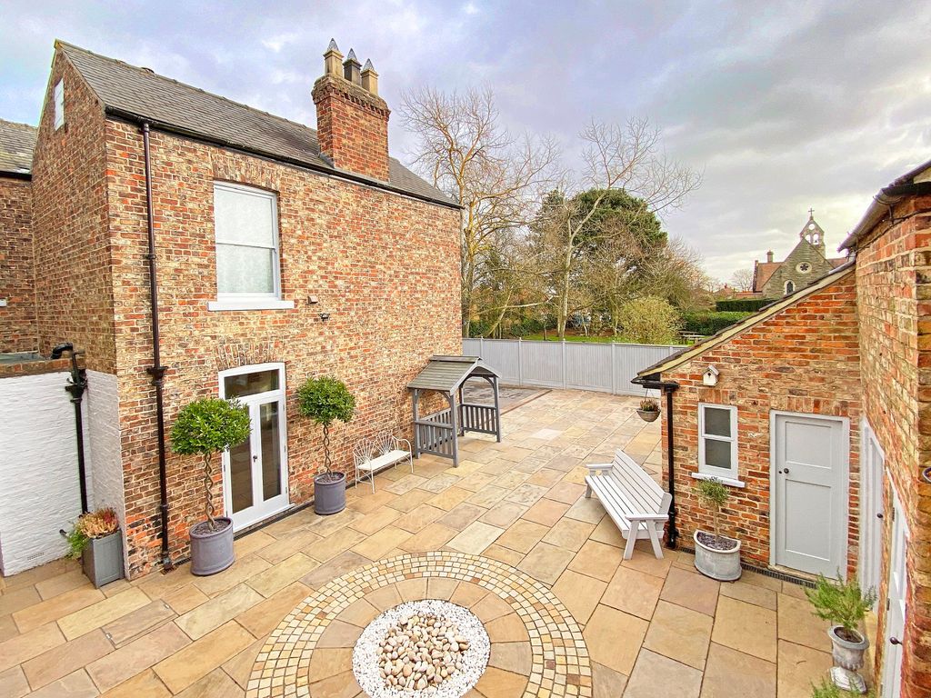 5 bed detached house for sale in York Road, Green Hammerton, York YO26, £1,195,000