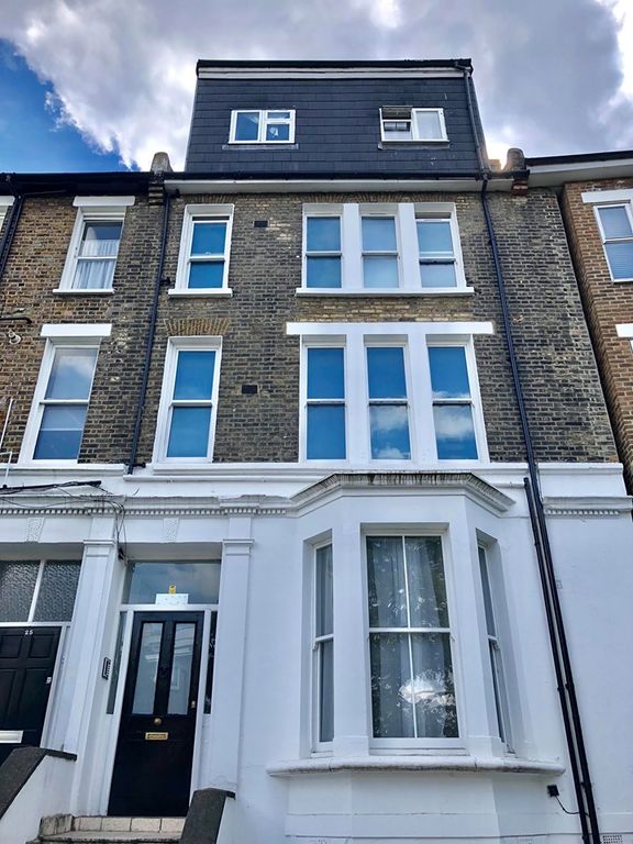 1 bed flat to rent in Jeffreys Road, London SW4, £1,450 pcm