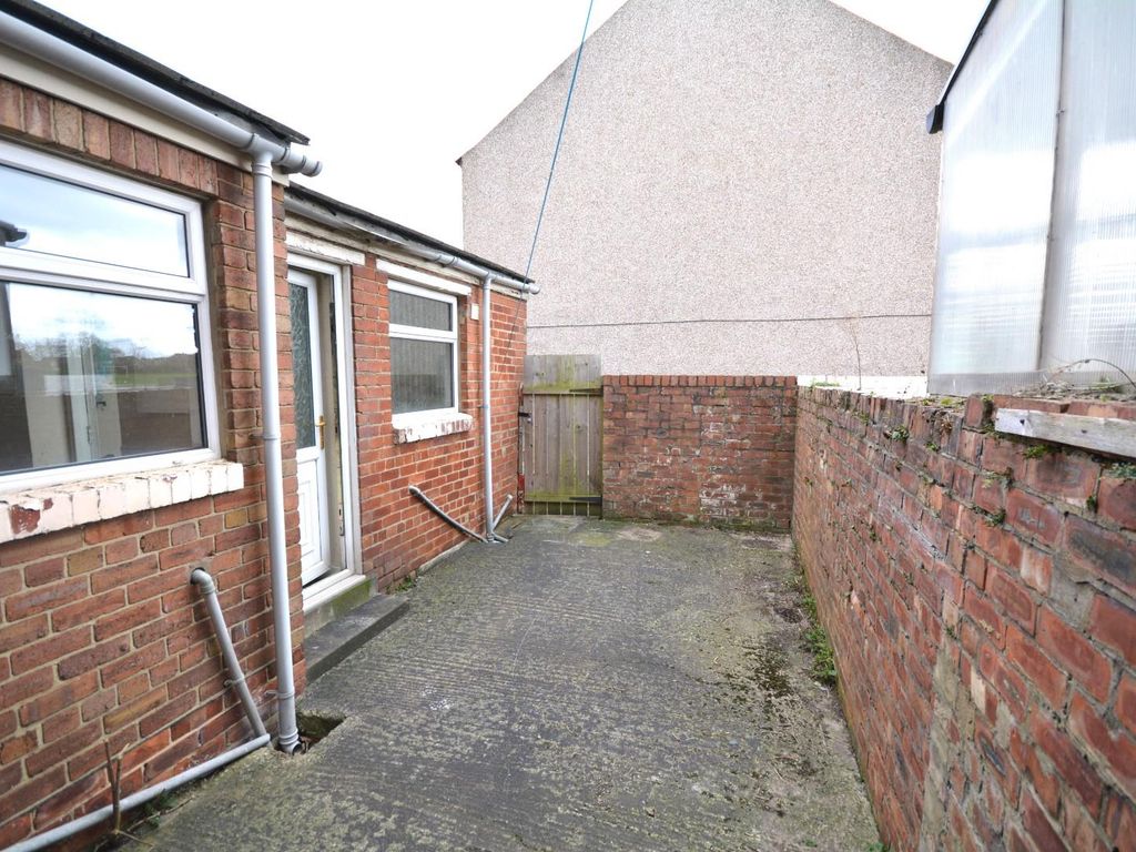 2 bed terraced house for sale in Rutland Avenue, Bishop Auckland DL14, £40,000