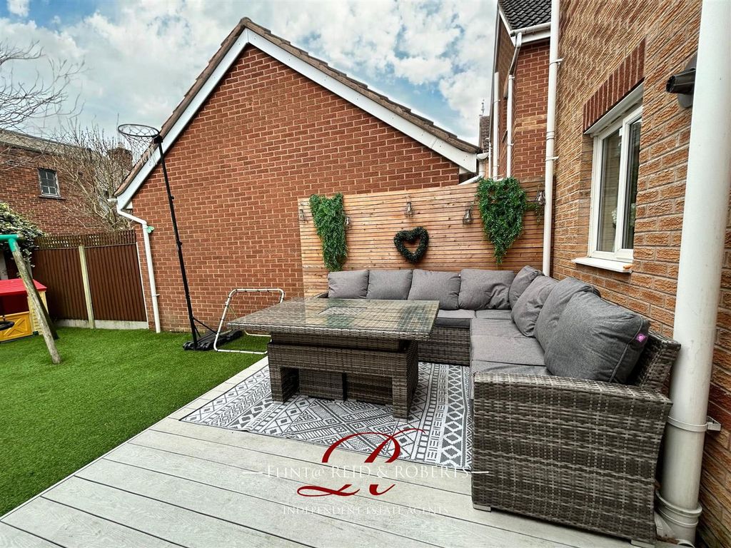 3 bed detached house for sale in St. James Court, Connah's Quay, Deeside CH5, £240,000