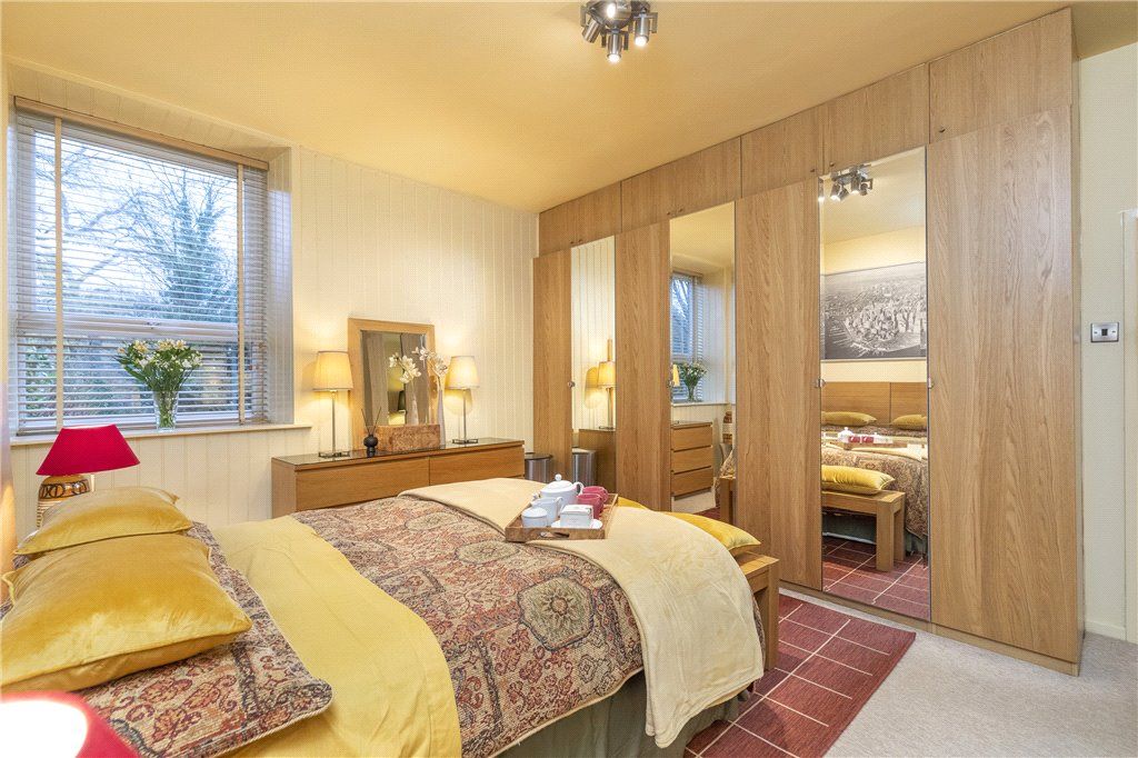 2 bed flat for sale in Chapel Court, Chapel Street, Addingham, Ilkley LS29, £250,000