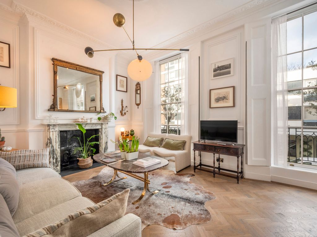 2 bed terraced house for sale in Kendal Street, Hyde Park W2, £2,500,000