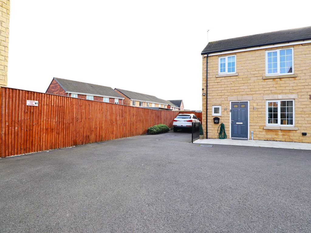 3 bed town house for sale in Gower Way, Rawmarsh, Rotherham S62, £200,000