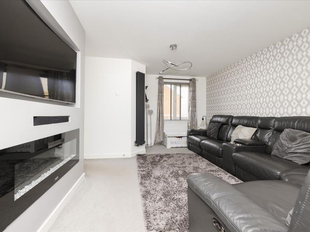 4 bed terraced house for sale in 41 Aspen Drive, Gorebridge EH23, £250,000