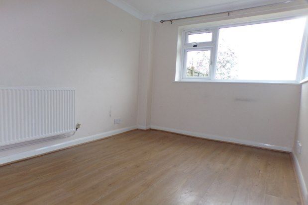 3 bed property to rent in Anson Close, Ringwood BH24, £1,400 pcm