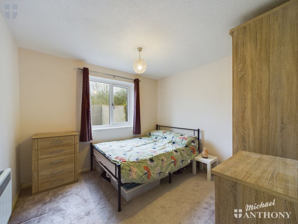 1 bed flat to rent in Buzzacott Lane, Furzton, Milton Keynes, Buckinghamshire MK4, £850 pcm