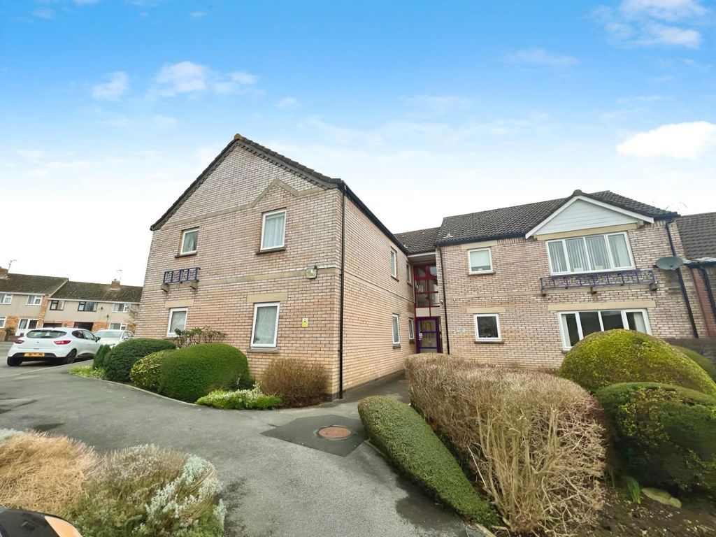 2 bed property for sale in Fairacres Close, Keynsham, Bristol BS31, £155,000