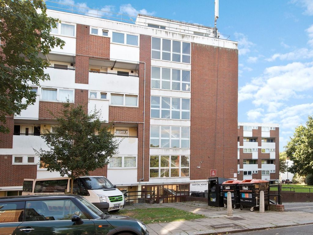 1 bed flat for sale in Horton House, Field Road, Hammersmith, London W6, £275,000