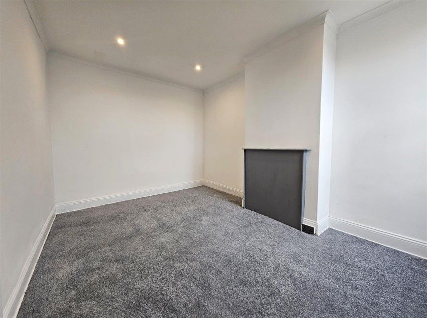 1 bed flat to rent in West St, Bristol BS3, £1,200 pcm