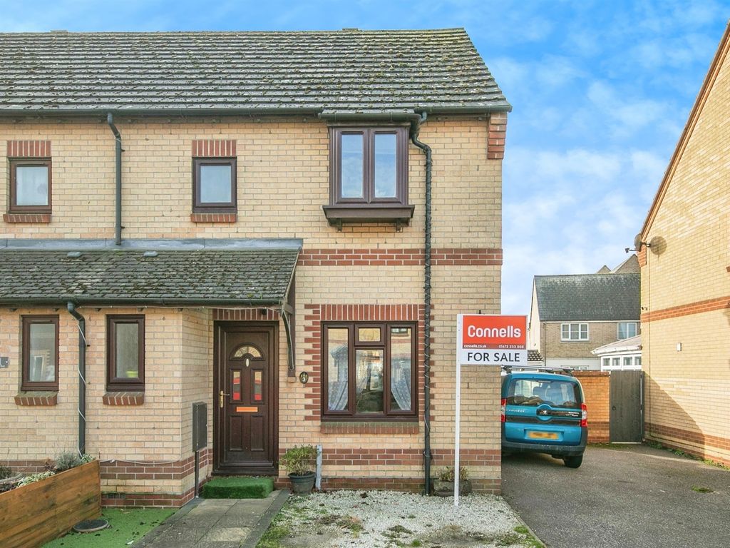 2 bed semi-detached house for sale in Ireland Road, Ipswich IP3, £250,000