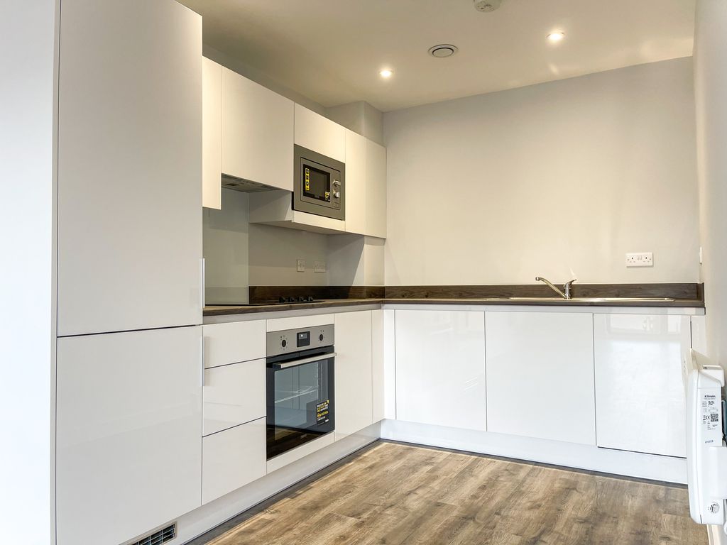 1 bed flat to rent in The Forge, Bradford Street B12, £1,000 pcm