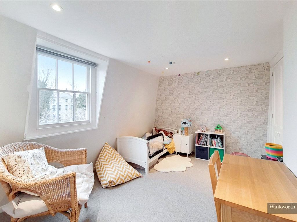 4 bed end terrace house for sale in Blackheath Park, Blackheath, London SE3, £1,950,000